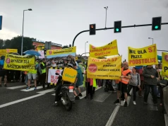 Deszcz, protest i sznur samochodów. Trudne popołudnie na drogach Krakowa (Galeria)