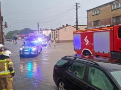 Ulewa i podtopienia w powiecie pajęczańskim. Strażacy interweniowali kilkadziesiąt razy