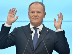 Tusk ogłasza: zbudujemy premierowi pomnik. "Jarosław chyba nie odmówi"