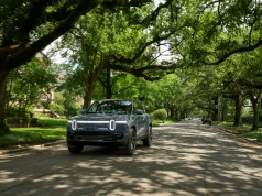Rivian odcina się od CarPlay. Stawia wszystko na AI i własny ekosystem