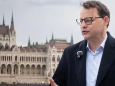 Zarabiał w forintach, a adres zamazany. Oświadczenie majątkowe Romanowskiego