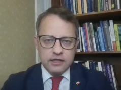 Romanowski ukrył się w TYM kraju? Uciekinier się przeliczył, ekspert ma dla niego złe wieści. „Komitet powitalny na Okęciu”