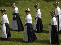 Procesja Bożego Ciała na jeziorze w niemieckiej Bawarii