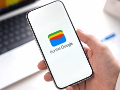 Google goni mObywatela. Ale to nie cyfrowe dokumenty przyciągną Polaków