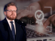 Kontrola wieku w internecie. Standerski wyjaśnia, co stanie się z danymi