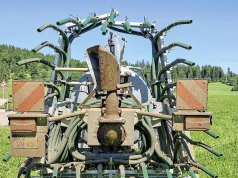 Jak rolnicy usprawniają sprzęt? Filtr hydrauliki, składana rama i oliwiarka DIY