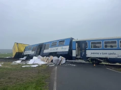 Zderzenie pociągu z ciężarówką w Czechach. Osiem osób rannych