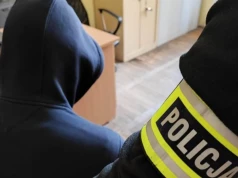 Wyzywał i groził policjantom. Skończyło się na ośmiu zarzutach