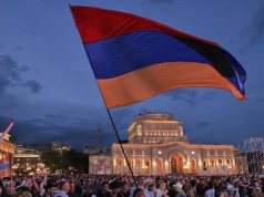 Armeńczycy wrócili z Rosji, aby zagłosować. Mogą otrzymać wezwanie do wojska