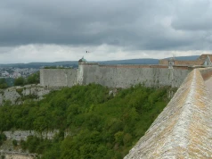 Góruje nad miastem od ponad 300 lat. Z murów widać widok, którego nie zapomina się latami