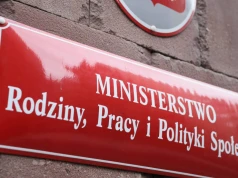 Więcej osób dostanie miesięcznie 2700 zł. Ministerstwo pracuje nad zmianą przepisów