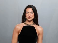 Dua Lipa i Callum Turner świętują na Sycylii. Goście już dotarli