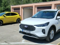 Nowe samochody w bełchatowskim technikum