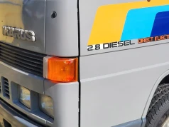 To najmniejszy pojazd tej marki. Autobus i taksówka w jednym