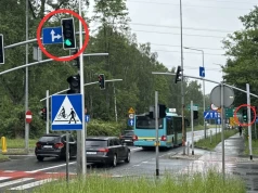 Niebezpieczny skręt na Osiedlu Stałym? Kierowca zwraca uwagę na oznakowanie