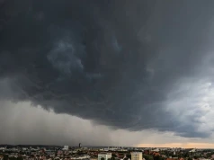 Turbulencje w samolocie. Jak nowoczesne maszyny radzą sobie z burzą?