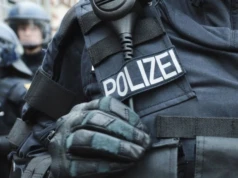 Masowa obława w Kolonii. Trzech mężczyzn aresztowanych po strzelaninie w barze z kebabem