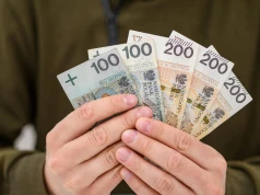 Praca sezonowa na wakacje – gdzie można zarobić najwięcej? Sprawdzamy najlepsze ofer…