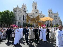 Przez Madryt przeszła uroczysta procesja, przewodniczył jej Leon XIV