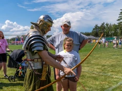 Rzymscy legioniści zawitali do Skulska. Tak świętowali Dzień Dziecka