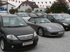 Sąsiad zobaczył nowe auto i zgłosił sprawę. Co urząd skarbowy może zrobić?