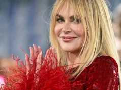Tak naprawdę wyglądają jej włosy. Fani mocno zdziwieni. Kidman na zdjęciach bez peruki