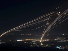 Koniec rozejmu? Izrael ostrzeliwany irańskimi rakietami