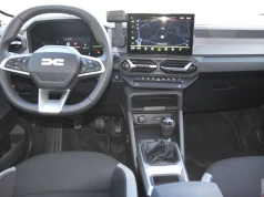 Dacia chwalona przez Niemców. „Od karty Karpat do pełnoprawnego SUVa”