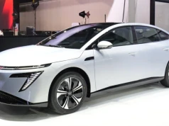 Nissan Primera powraca z nowym wydaniu. Publiczny debiut