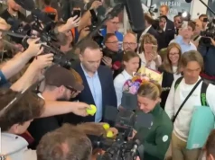 Maja Chwalińska już w Polsce! Szał na lotnisku po powrocie finalistki French Open