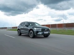 Volvo XC60 zostanie z nami długo. Dostanie hybrydę plug-in z dużym zasięgiem