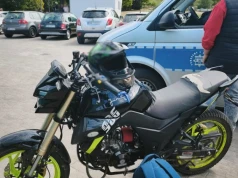 17-latek stracił prawko po trzech dniach. Pojechał na kole motorowerem