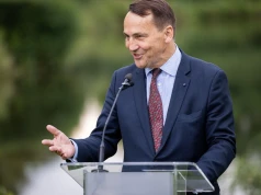 Sikorski: Rosja toczy przeciwko nam pełnoskalową wojnę kognitywną