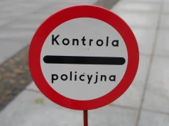 Piją i jadą! Policja zatrzymała aż 13 kierujących, którzy prowadzili pojazdy pod wpływem alkoholu