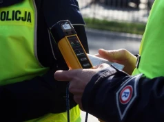 Długi weekend, krótki rozsądek. Na drogach powiatu wpadł m.in. 16-letni motorowerzysta z promilami