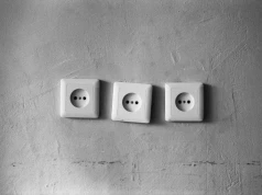 Unia Europejska chce obniżyć podatki na prąd. KE szykuje nowe przepisy po wzroście cen energii