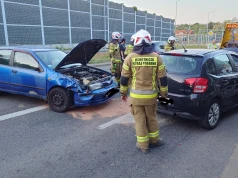 Z ostatniej chwili: Zderzenie czterech aut. Jedna osoba zabrana do szpitala – foto