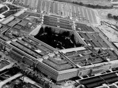 Pentagon rozszerza czarną listę: znane firmy na cenzurowanym