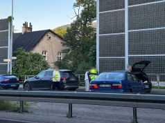 Senior za kierownicą i niebezpieczne manewry. Niezrozumiała decyzja policjantów
