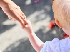 Światowy Dzień Świadomości Choroby Battena. Rodziny dzieci z CLN2 emigrują, by ratować życie