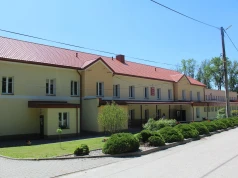Chroberz z dużą inwestycją – remont historycznej dozorcówki i nowa strefa wypoczynku