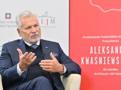 Sejm wystąpił o order dla Kwaśniewskiego. Czarzasty ogłasza