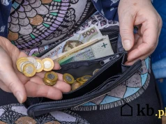 Koniec z opłatą śmieciową od osoby w blokach. Wchodzi nowy sposób naliczania i wyższe stawki
