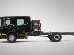 Załogowe, elektryczne podwozie dla straży i hybrydowe podwozie 4×4 dla wojska