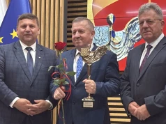 „Ostrowiecki” dzień w Kielcach. Trzy wyróżnienia z okazji Dnia Samorządu