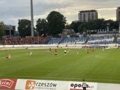 Resovia zdecydowanie lepsza od KSZO. Druga liga nie dla Ostrowca