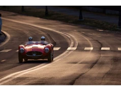 Legenda sprzed dekad i współczesne modele. Maserati na starcie 1000 Miglia 2026