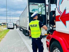 Zielona Góra. Kierowca ciężarówki na S3 dostał dwa mandaty i 24 punkty karne