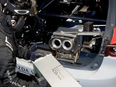 Tak Mazda wyłapuje dwutlenek węgla z wydechu. Prototypowe auto właśnie ukończyło 24-godzinny wyścig