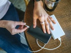 Do ilu procent ładować telefon? Eksperci mówią jasno